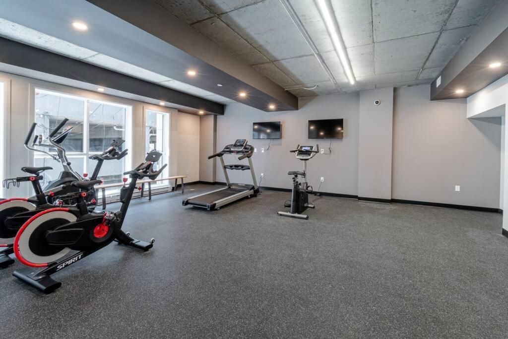 Condo 2 Ch - 500M Vieux-Quebec & Gym ภายนอก รูปภาพ