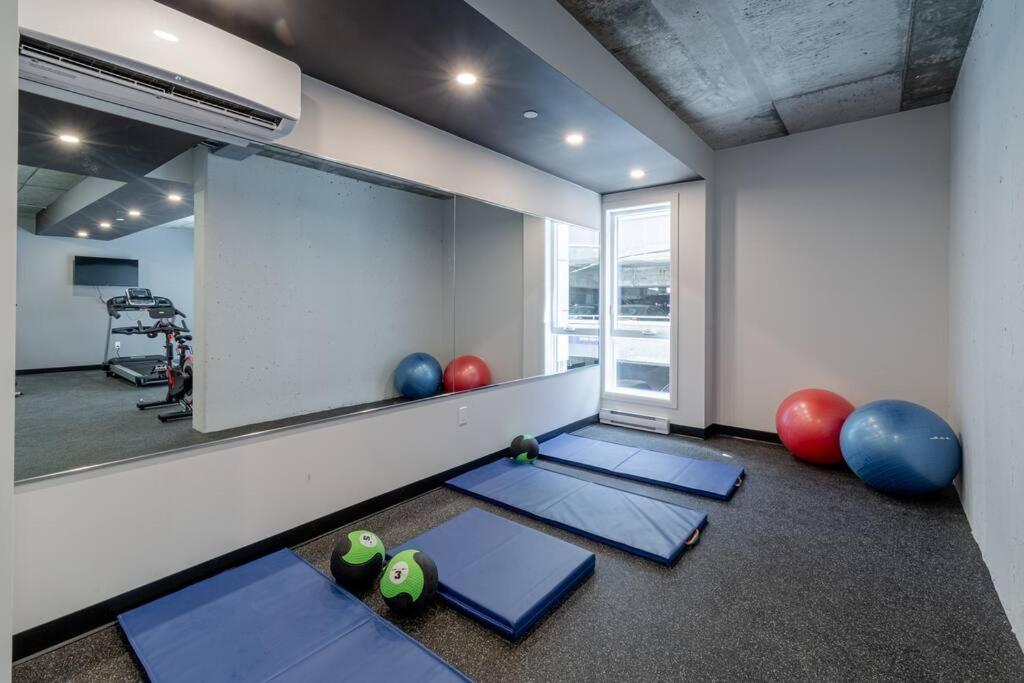 Condo 2 Ch - 500M Vieux-Quebec & Gym ภายนอก รูปภาพ